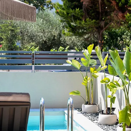 Adell Oasis Vila Nea Iraklitsa