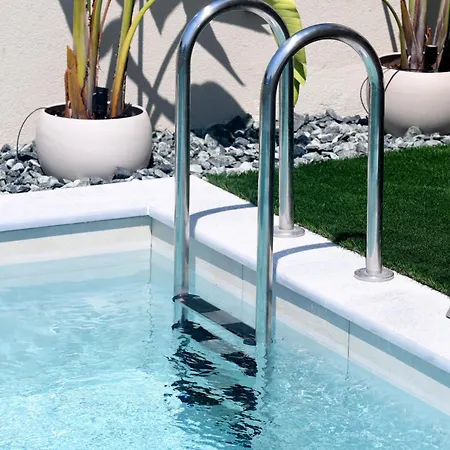 Adell Oasis Nea Iraklitsa