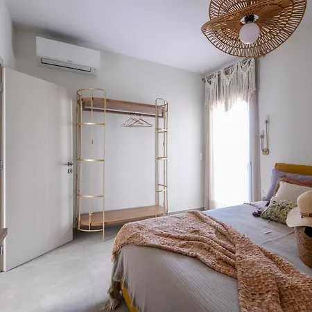 Adell Oasis Vila Nea Iraklitsa