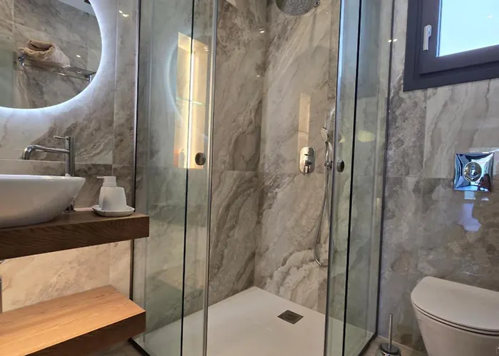 Adell Oasis Nea Iraklitsa