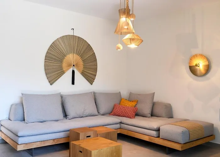 Adell Oasis Nea Iraklitsa